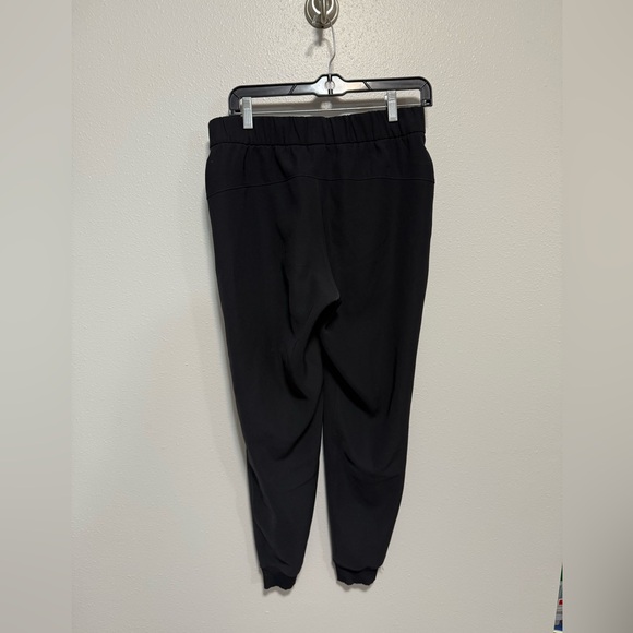 Lululemon Black Joggers – Size 6 – Drawstring Waist – Pockets - Picture 3 of 5